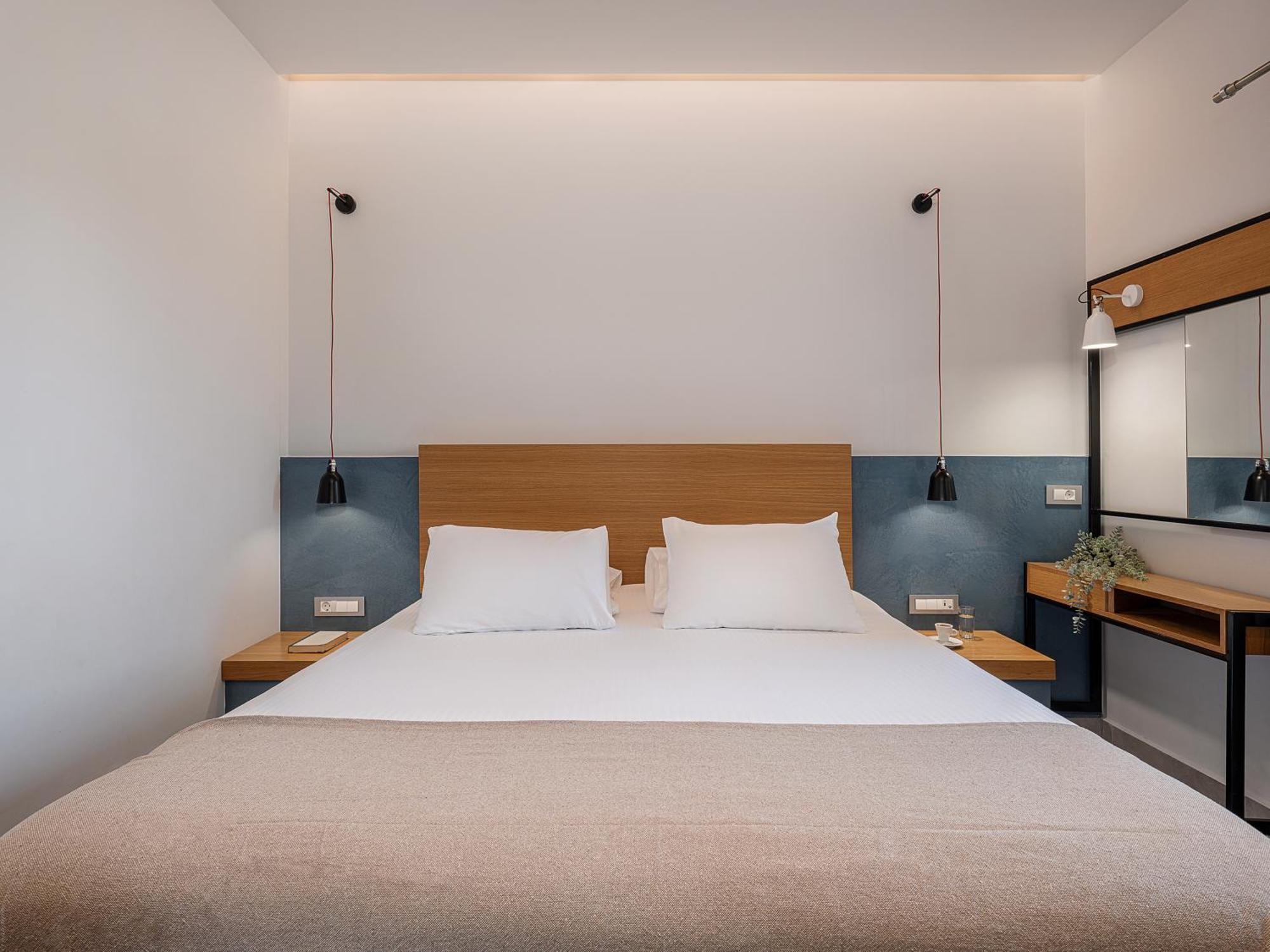 Alexia Beach Hotel Agia Marina  ภายนอก รูปภาพ