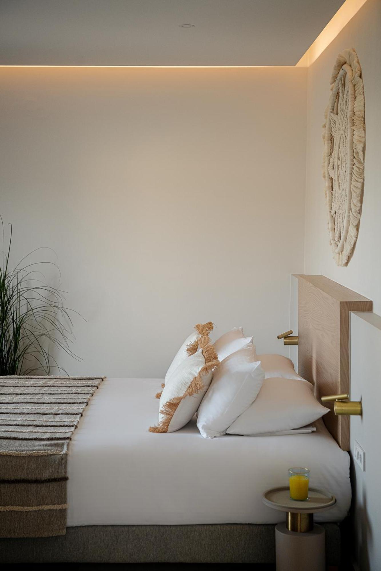 Alexia Beach Hotel Agia Marina  ภายนอก รูปภาพ