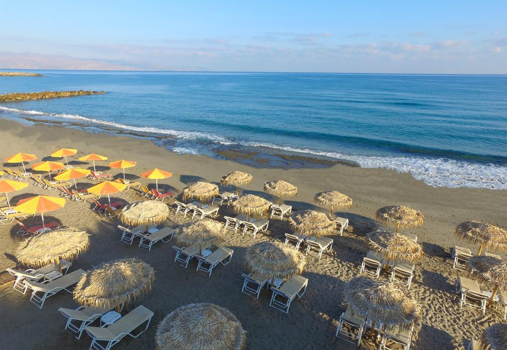 Alexia Beach Hotel Agia Marina  ภายนอก รูปภาพ